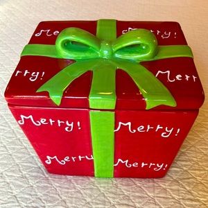Real Home High Fire, Earthenware Christmas Present Cookie Jar, approx 6.5X8